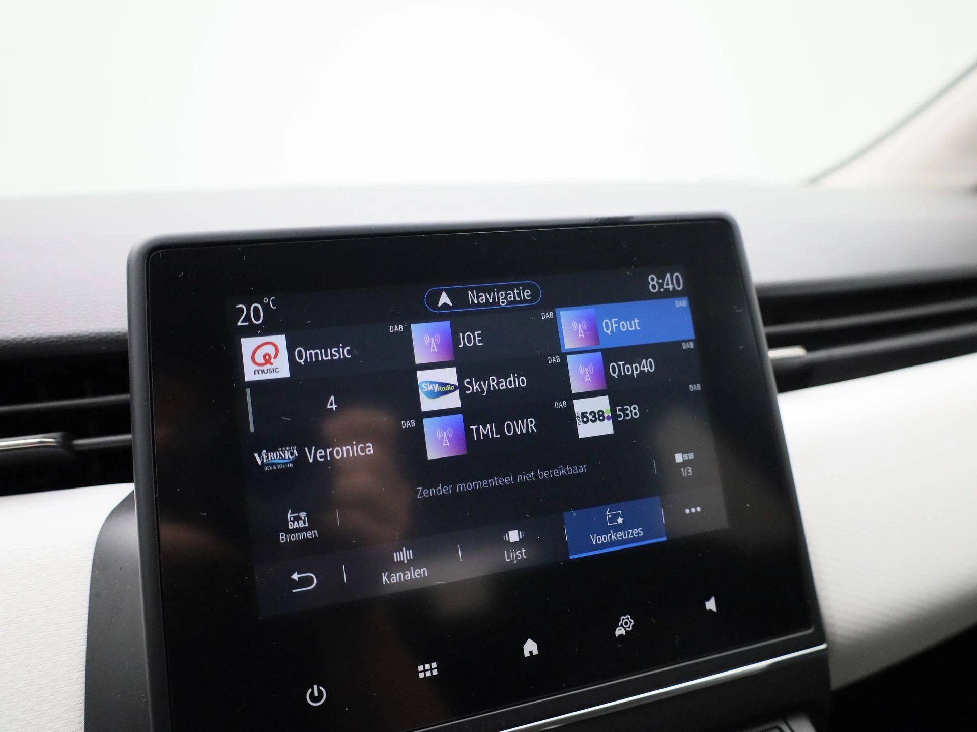 Renault-Clio-image-18