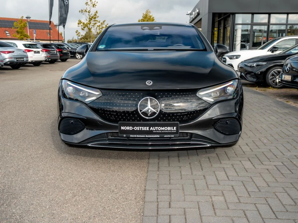 Mercedes-Benz-EQE 350+-image-3