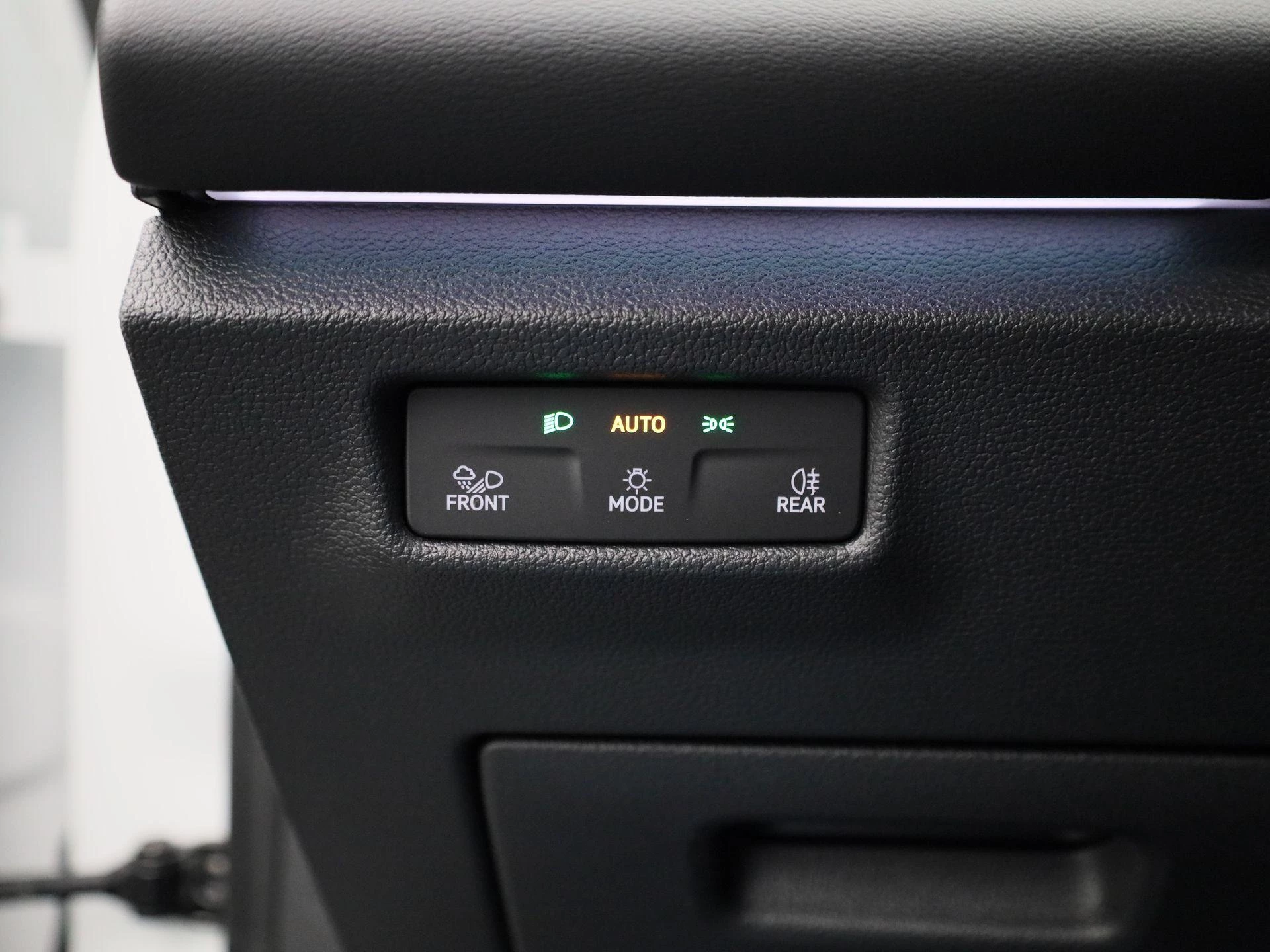 Volkswagen-Tiguan-image-32