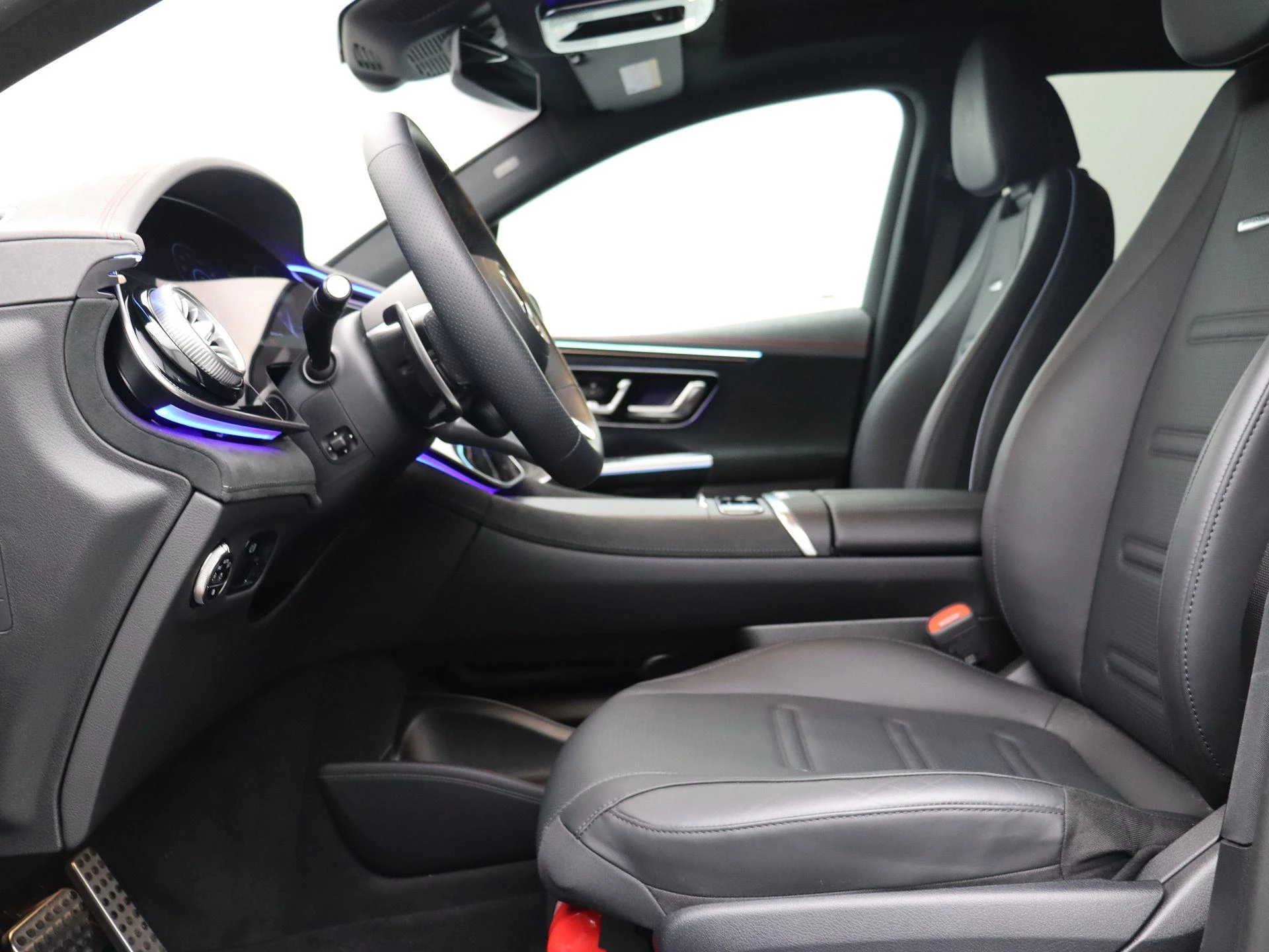 Mercedes-Benz EQE SUV 43 4MATIC Night Edition + NAPPA + PANO DAK + DIGITAL LIGHT + HYPERSCREEN +