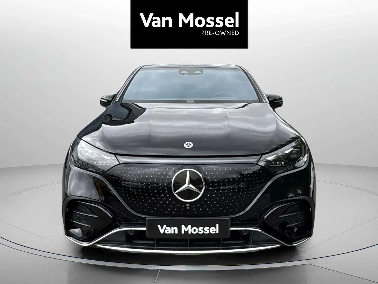 Mercedes-Benz-EQE-image-7