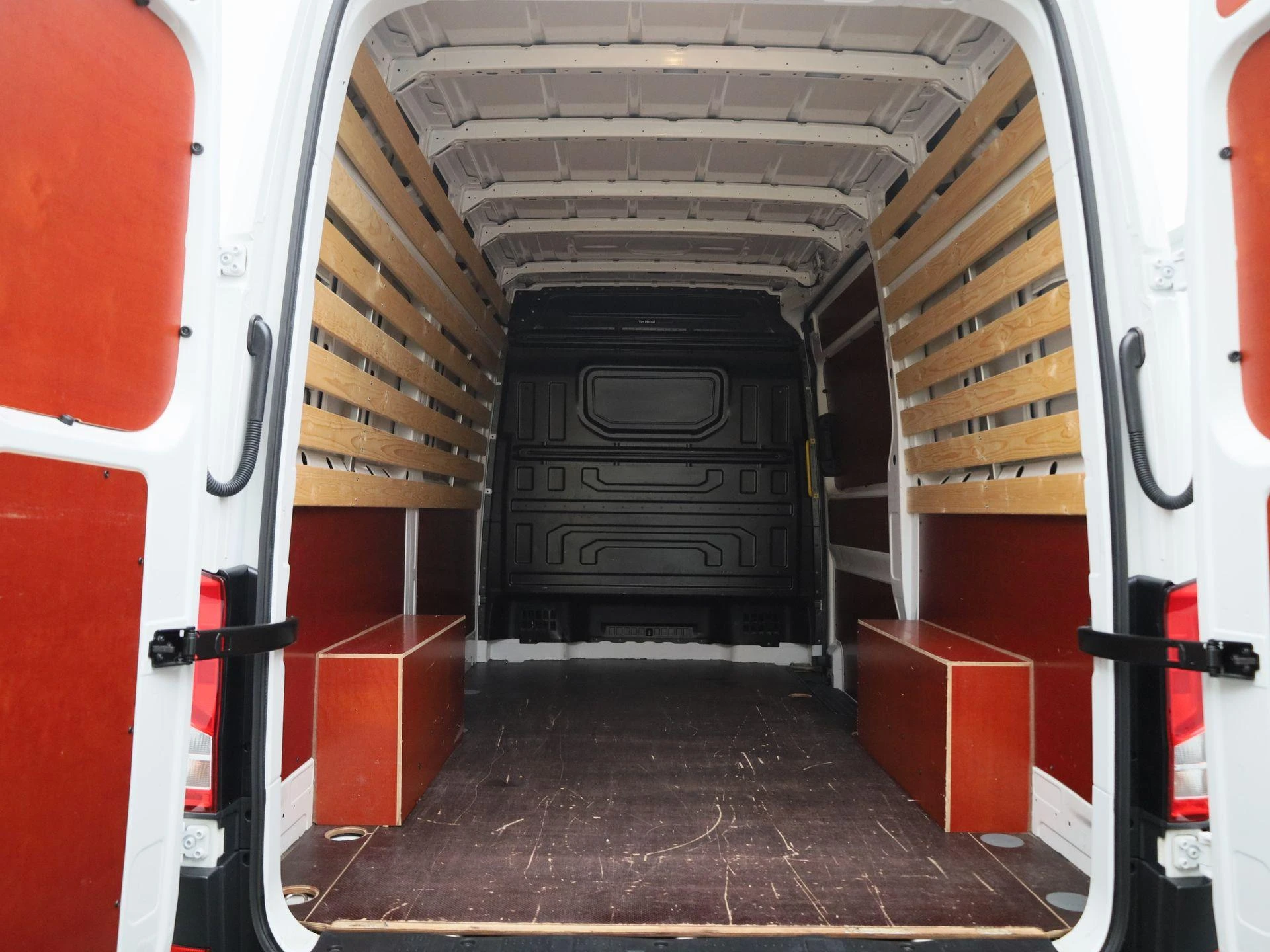 Volkswagen-Crafter-image-14