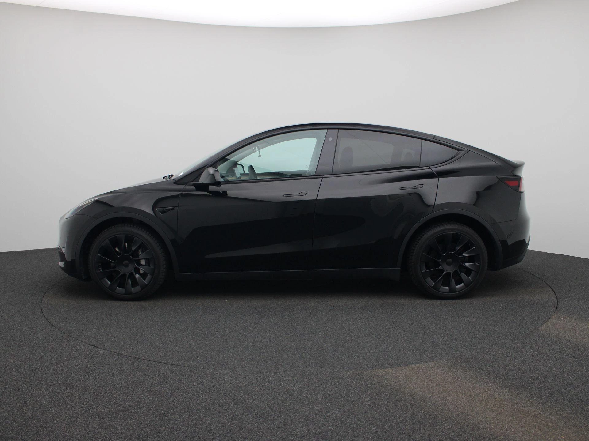 Tesla Model Y Long Range Dual Motor AWD