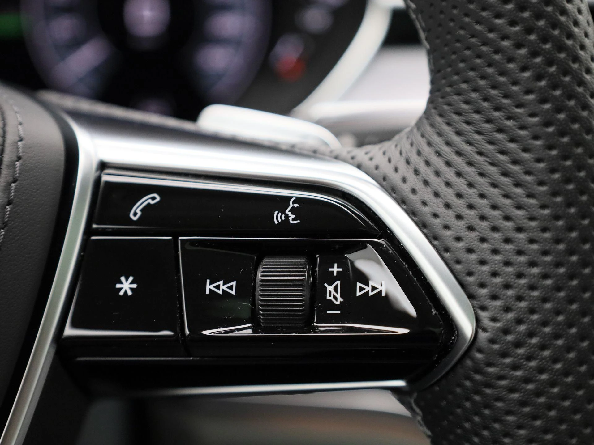 Audi-A8-image-26