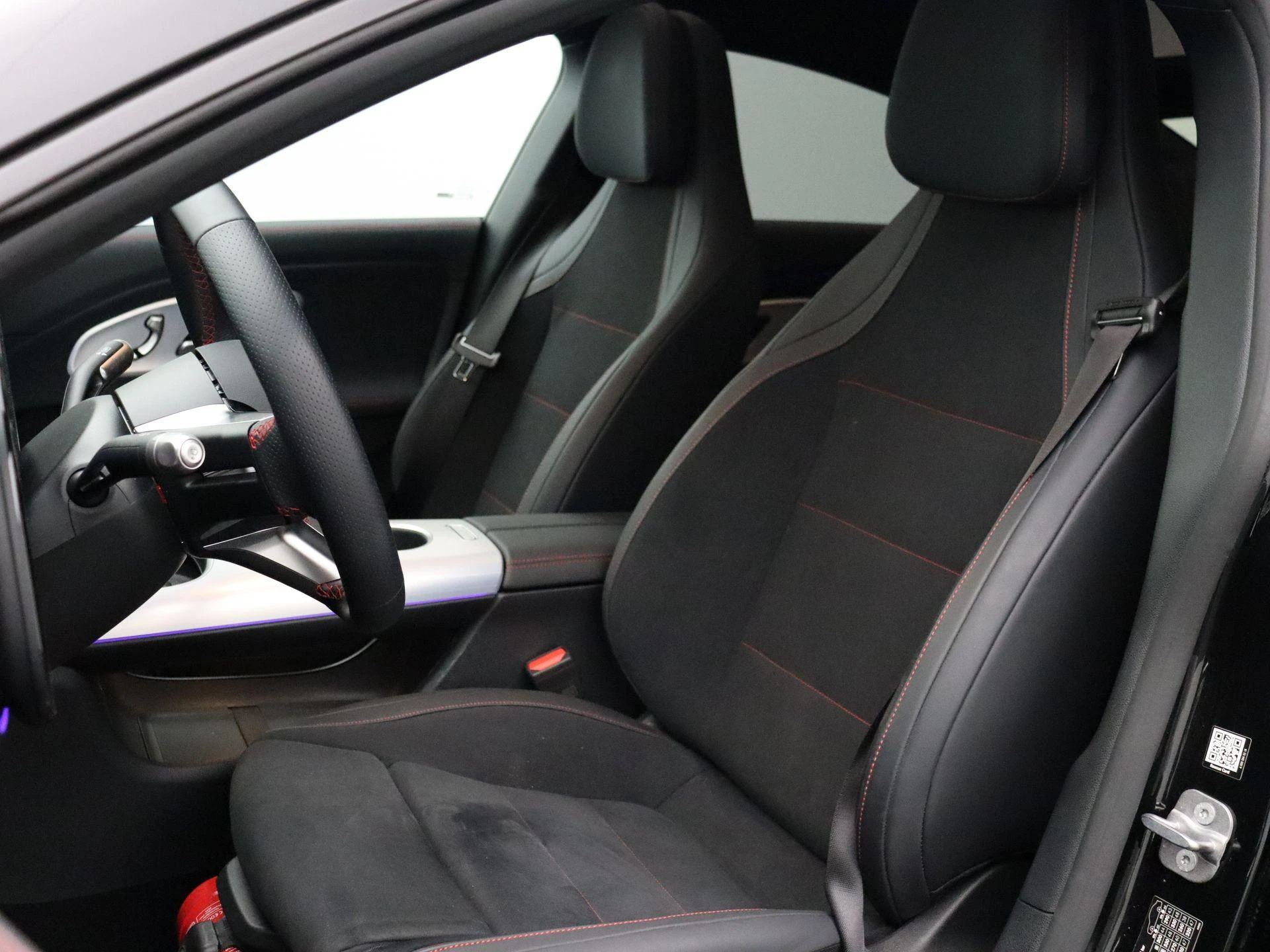 Mercedes-Benz-CLA-image-21