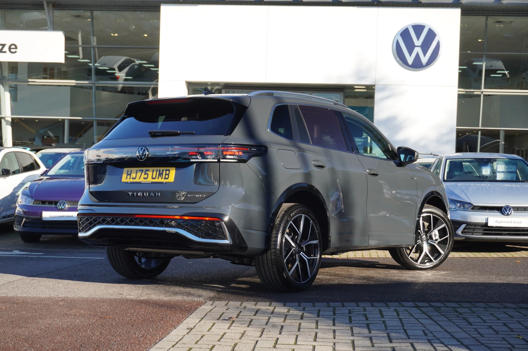 Volkswagen-Tiguan-image-14