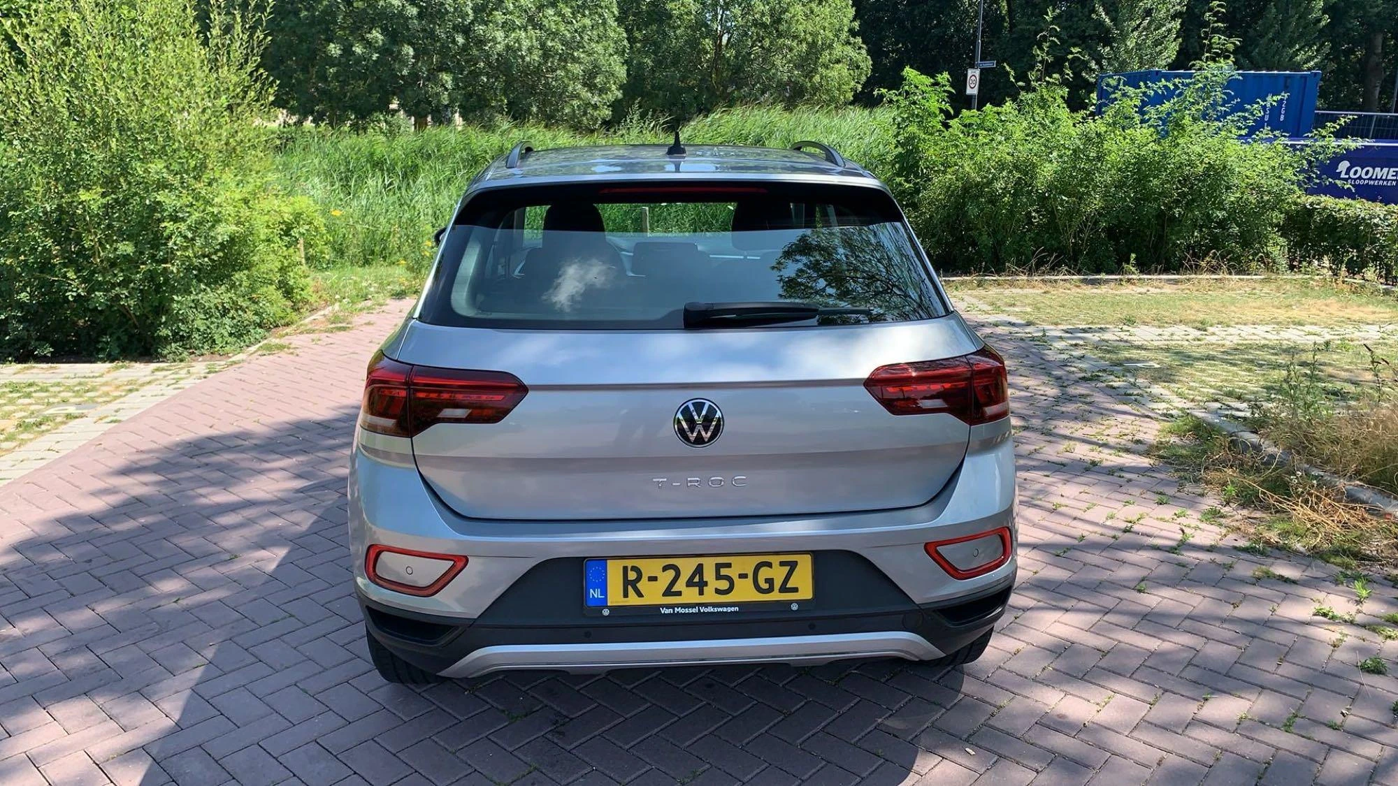 Volkswagen-T-Roc-image-3