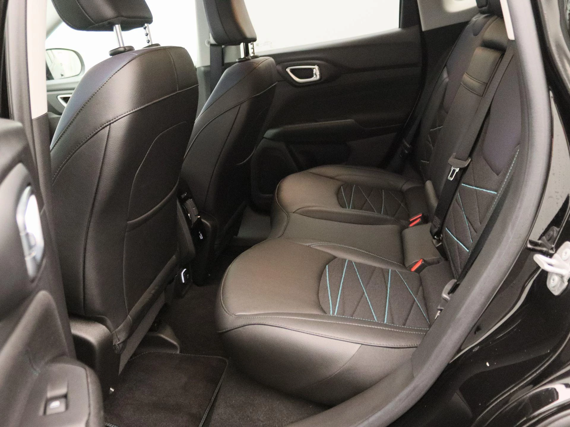 Jeep Compass 4xe 240 Plug-in Hybrid Electric Trailhawk