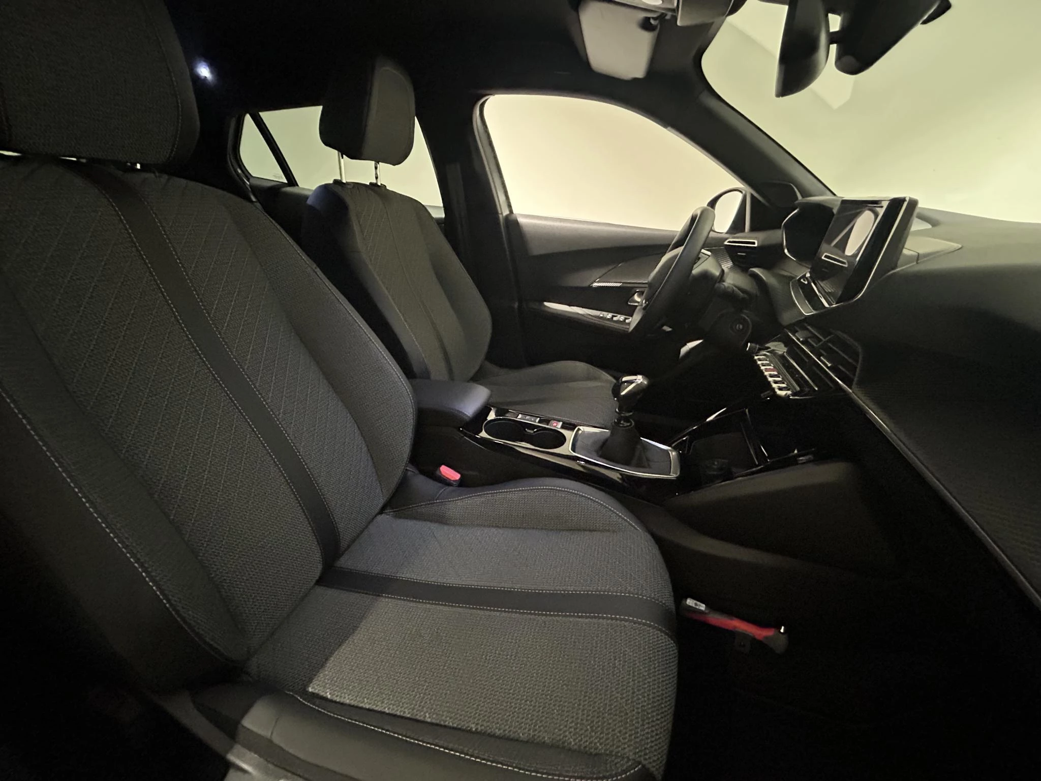 Peugeot-2008-image-21