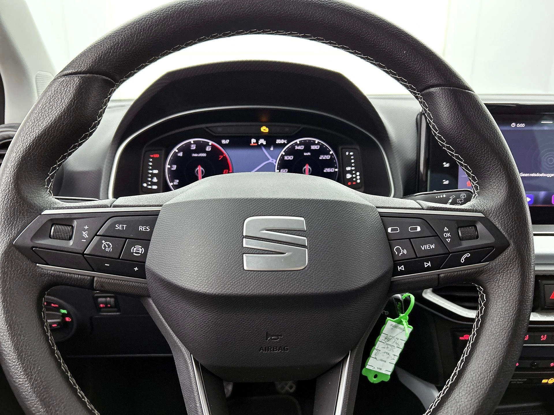 SEAT-Arona-image-33