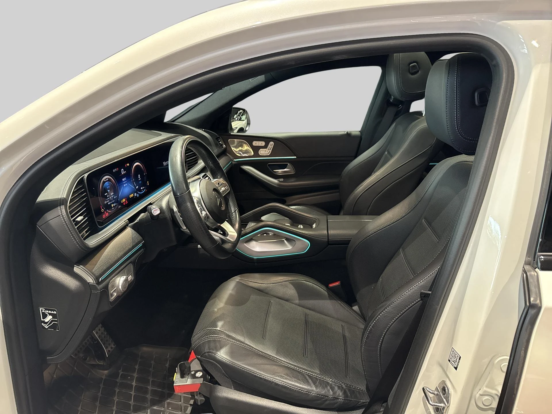 Mercedes-Benz-GLE-image-7