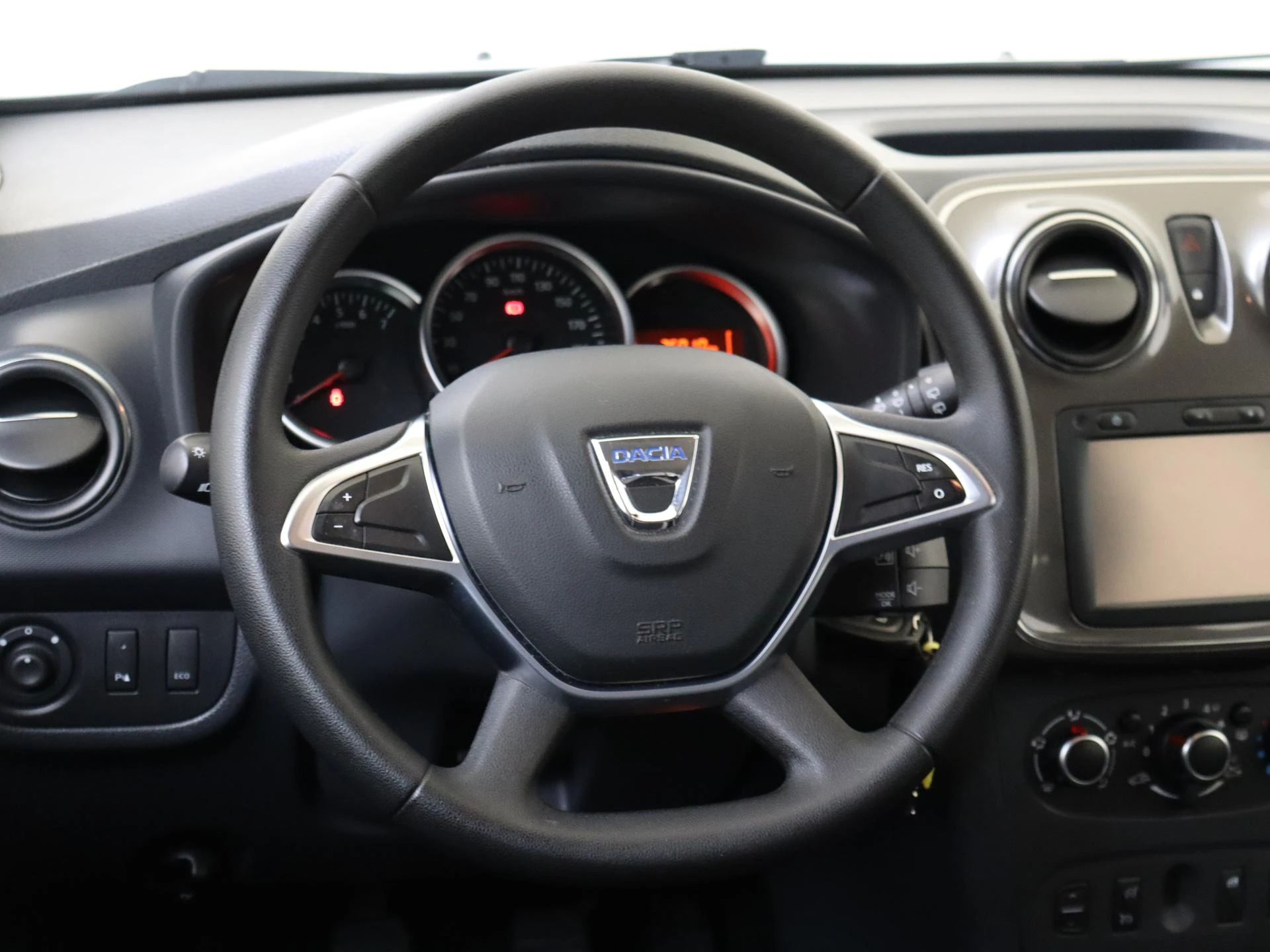 Dacia-Sandero Stepway-image-9