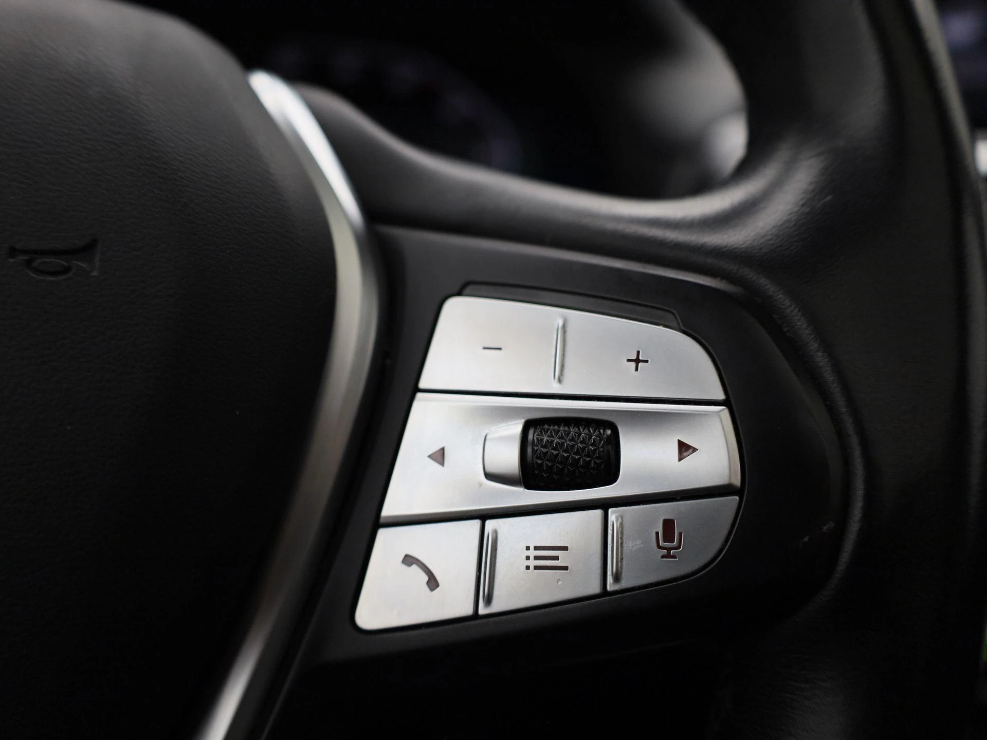 BMW-iX3-image-26