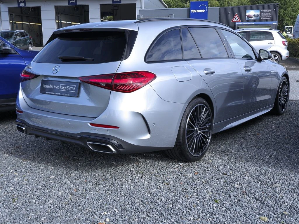 Mercedes-Benz-C-Klasse 220-image-5