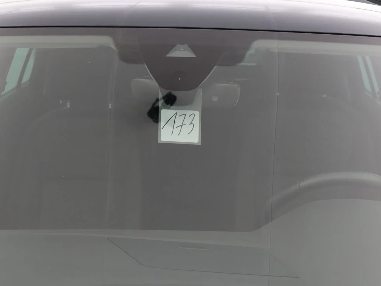 Volkswagen-Tiguan-image-19