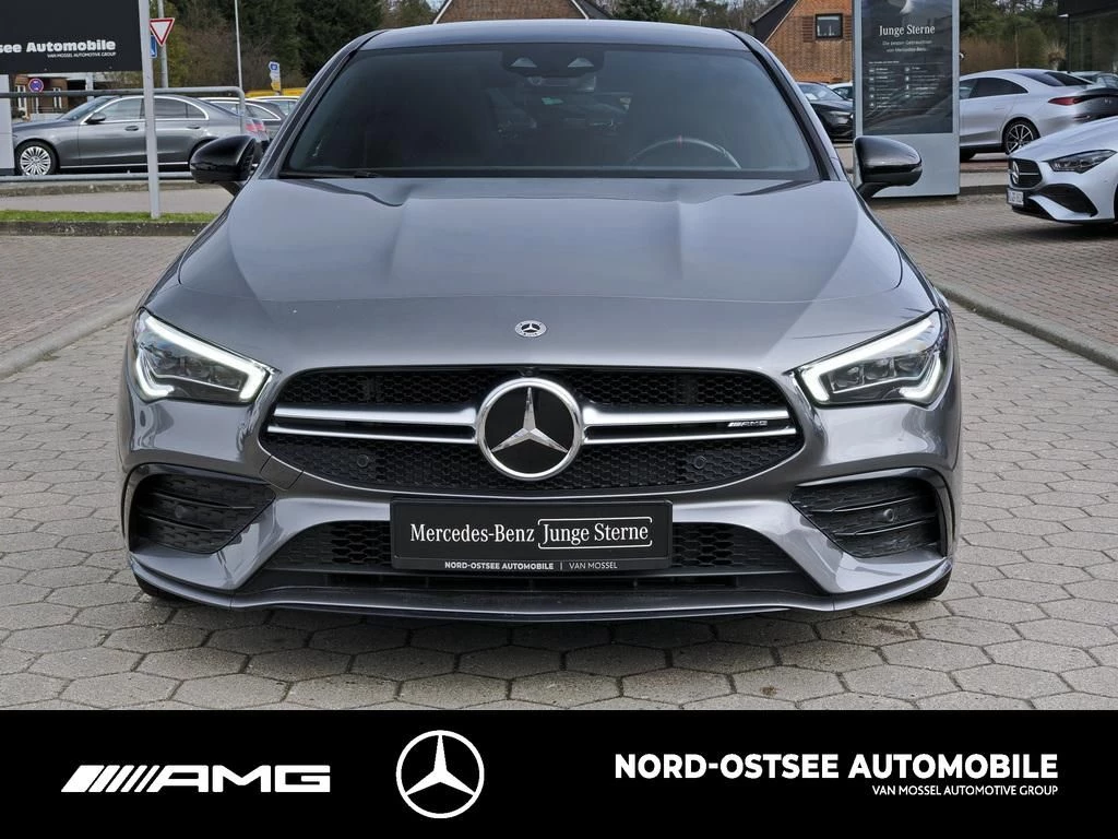Mercedes-Benz CLA 35 AMG 4M SB HUD PANO SOUND AHK MULTI 360° AMG LineX118 CLA 35 AMG 4M SB HUD PANO SOUND AHK MULTI 360° AMG Line