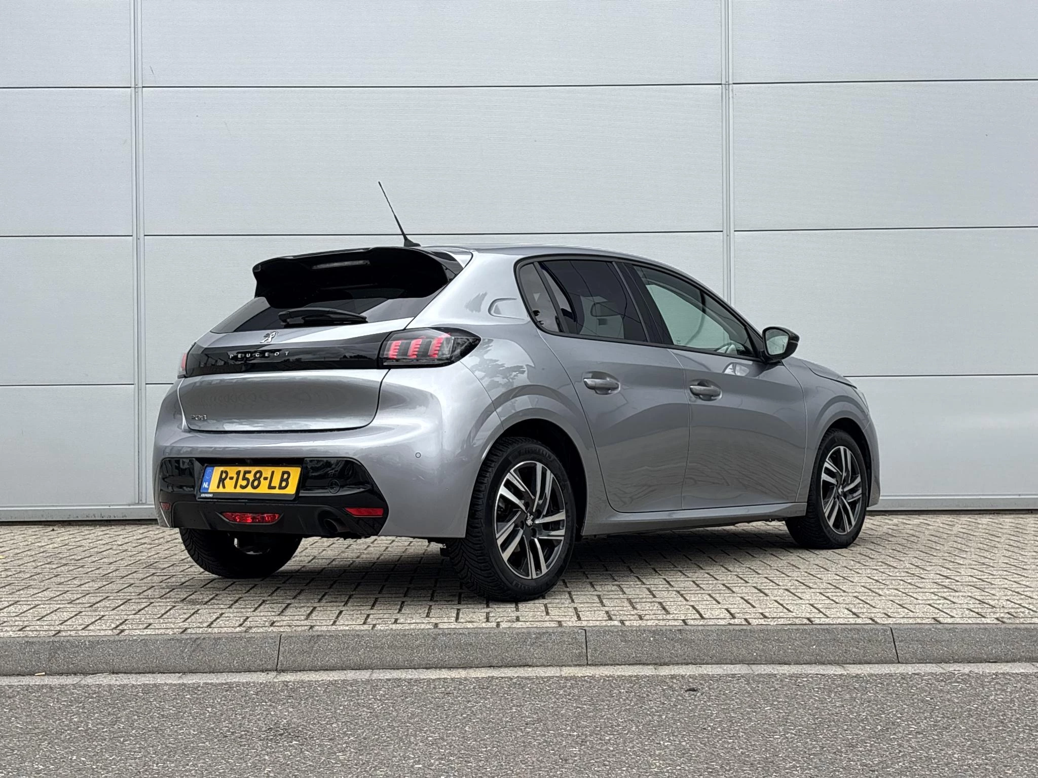Peugeot-208-image-5