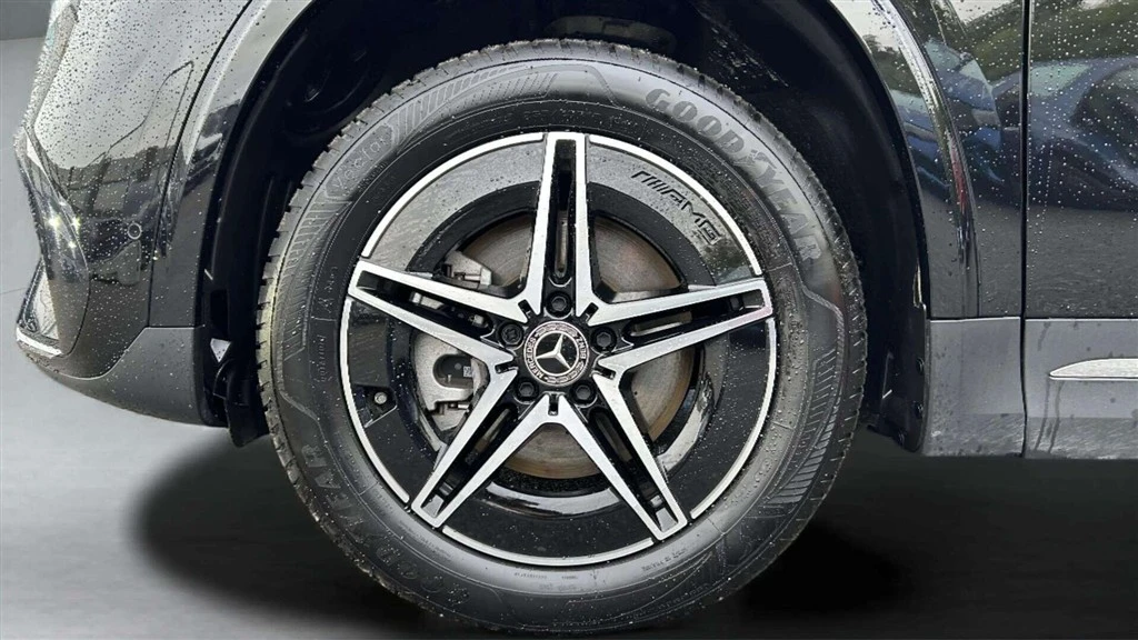 Mercedes-Benz-EQA-image-8