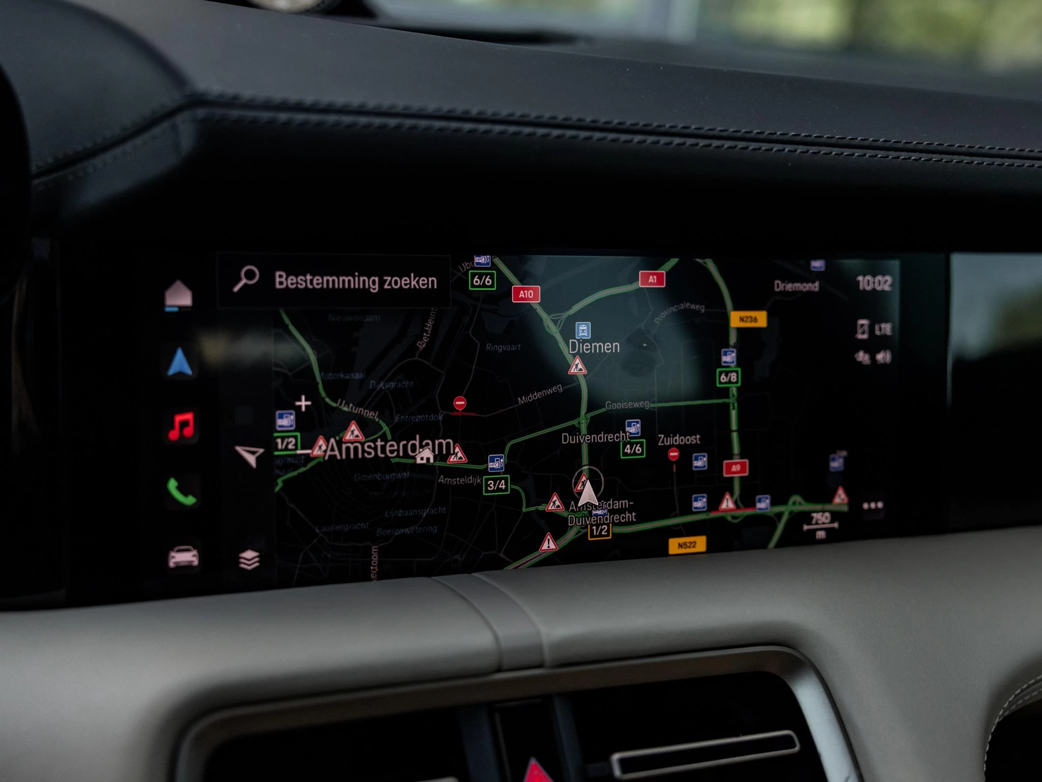 Porsche-Taycan-image-34