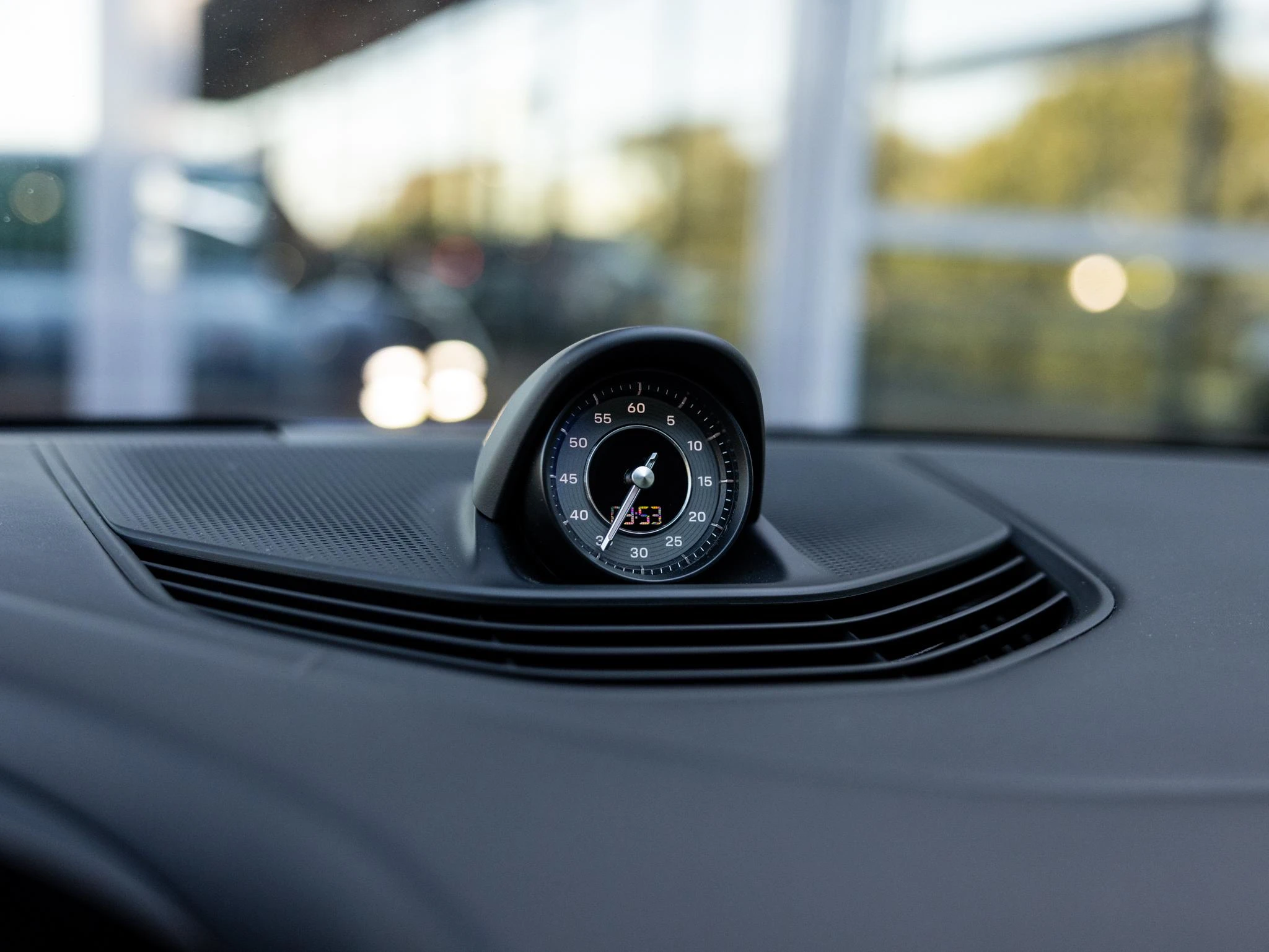 Porsche-Taycan-image-39