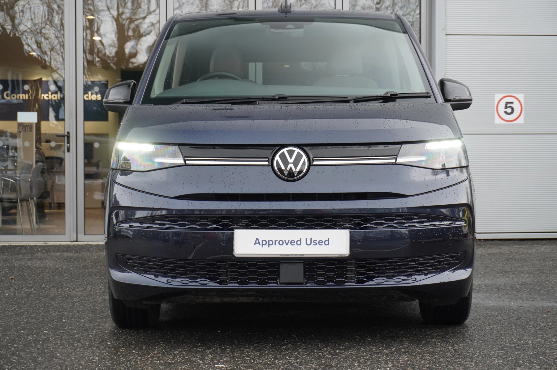 Volkswagen Multivan 2.0 TDI Life 5dr DSG