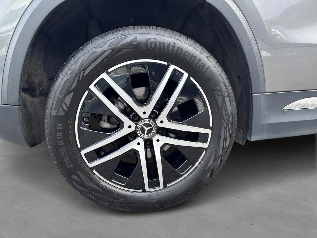 Mercedes-Benz-GLA-image-5