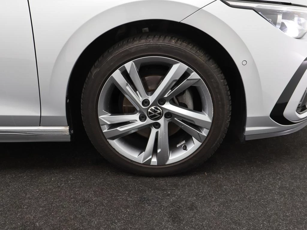 Volkswagen Golf VIII SW Golf Variant R-Line Business Premium 1.5eTSI 150PK *AUTOMAAT*SPORTZETELS*ALCANTARA*CAMERA*PDC*ACC*APP-CONNECT*...*