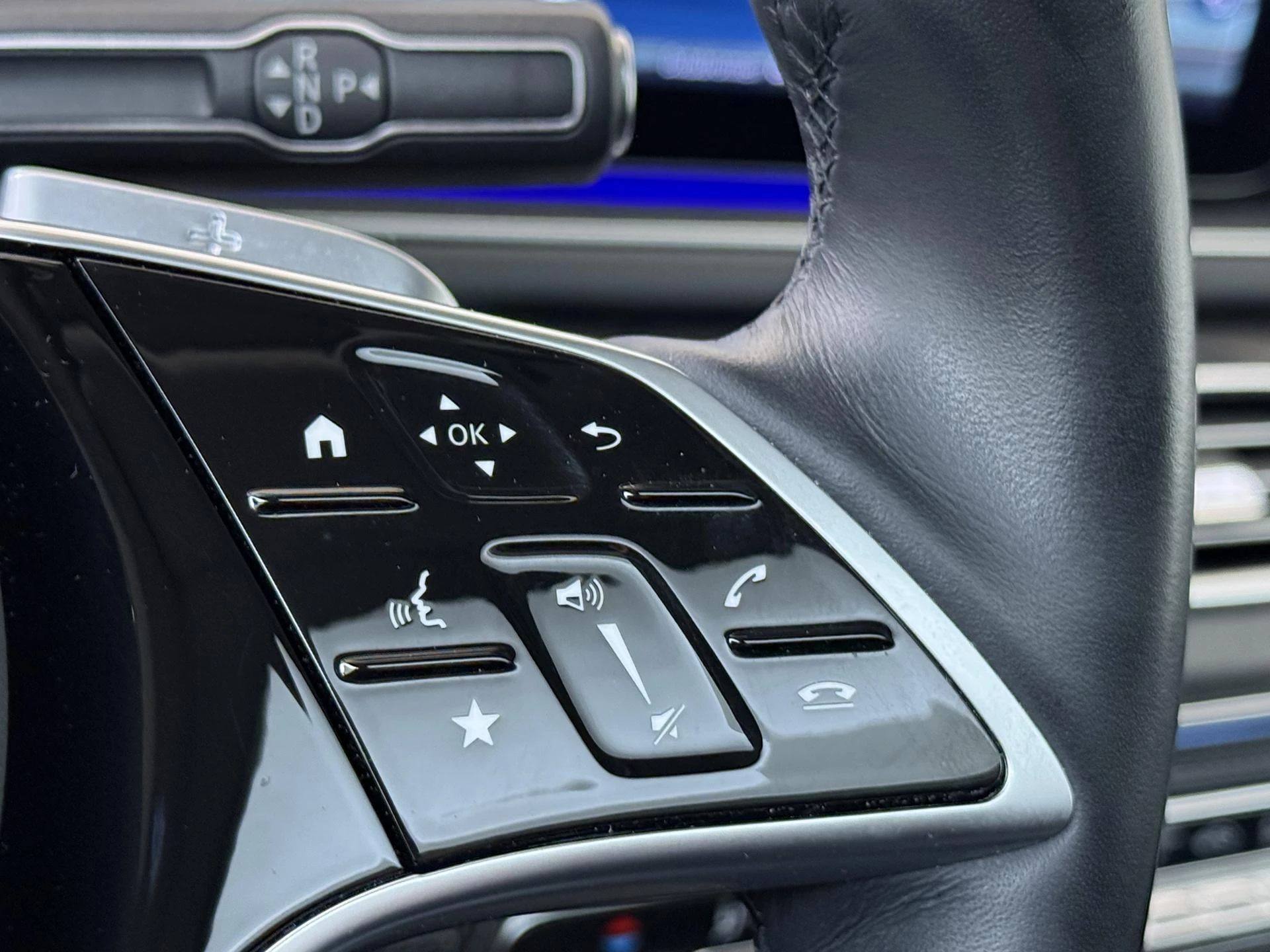 Mercedes-Benz-GLE-image-15