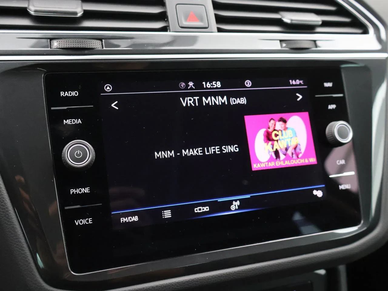 Volkswagen-Tiguan-image-15