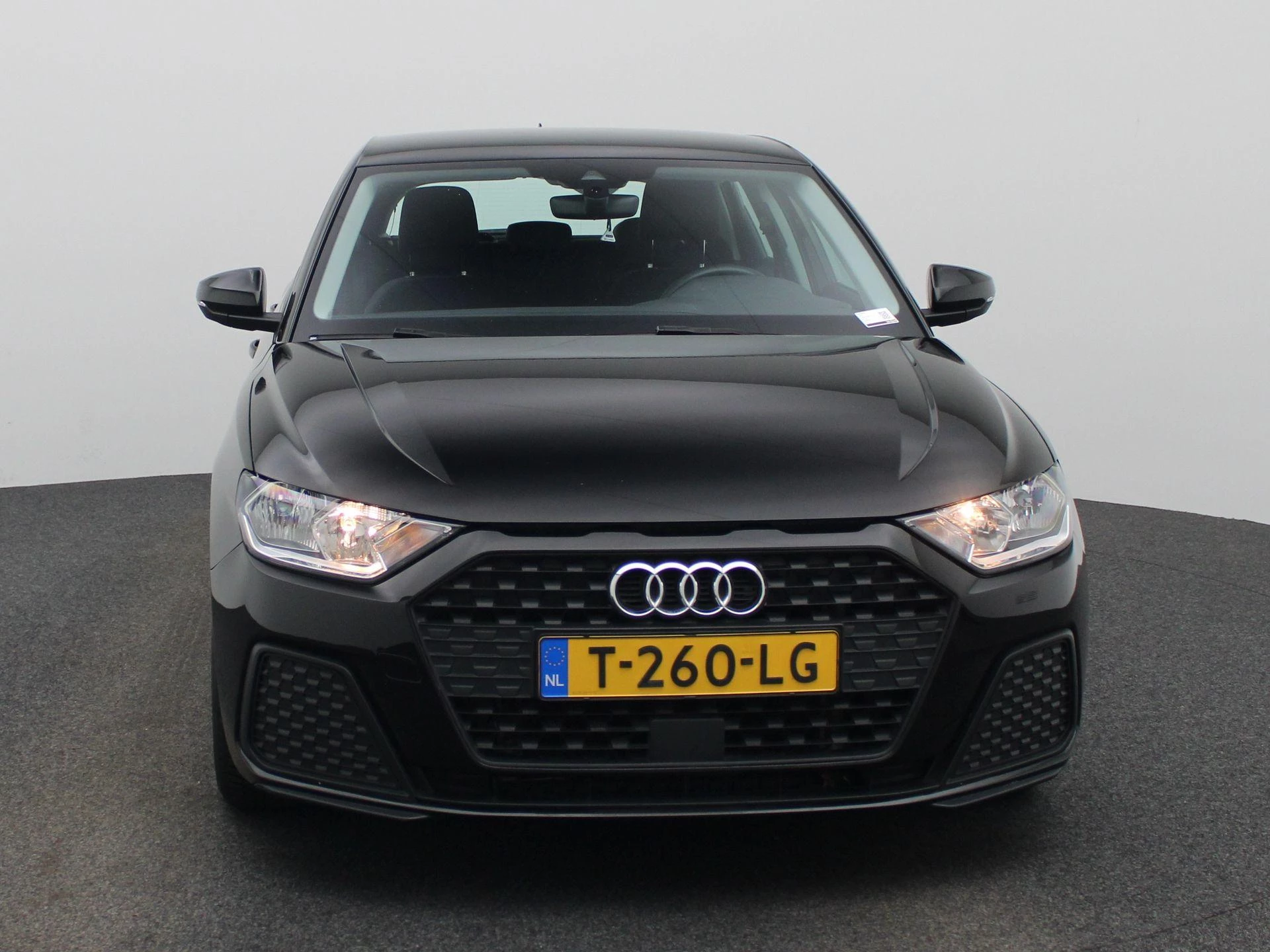 Audi-A1 Sportback-image-2