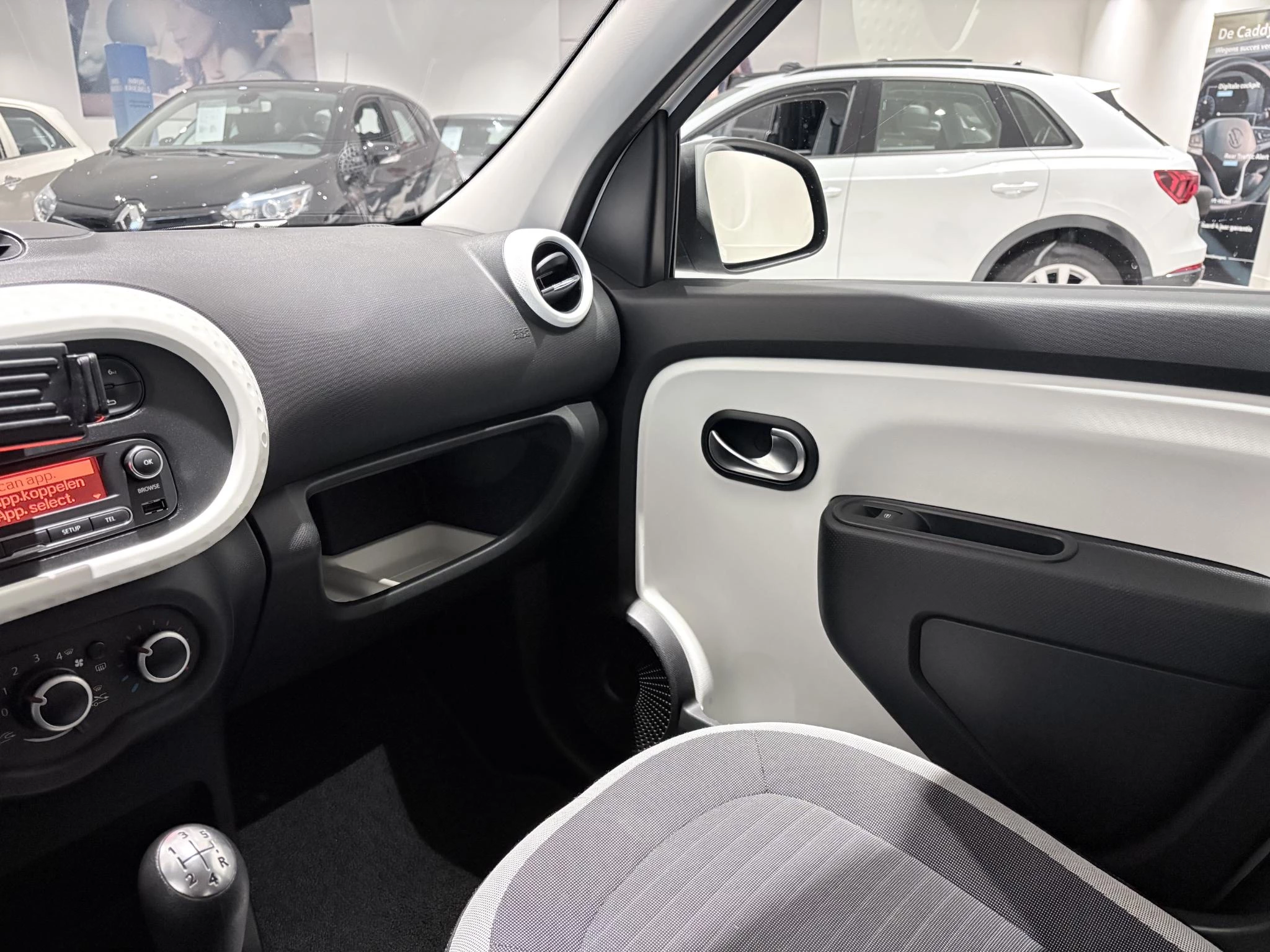 Renault-Twingo-image-26
