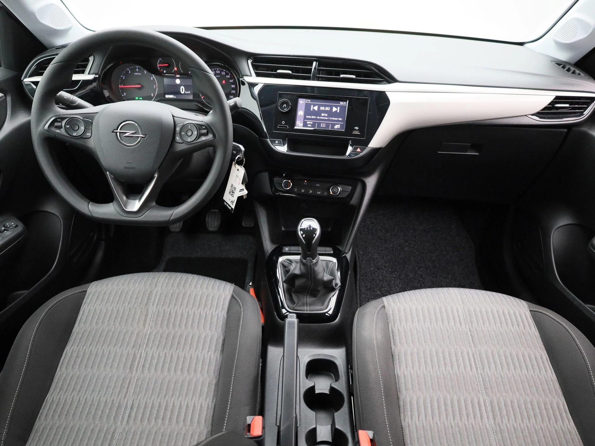 Opel-Corsa-image-8