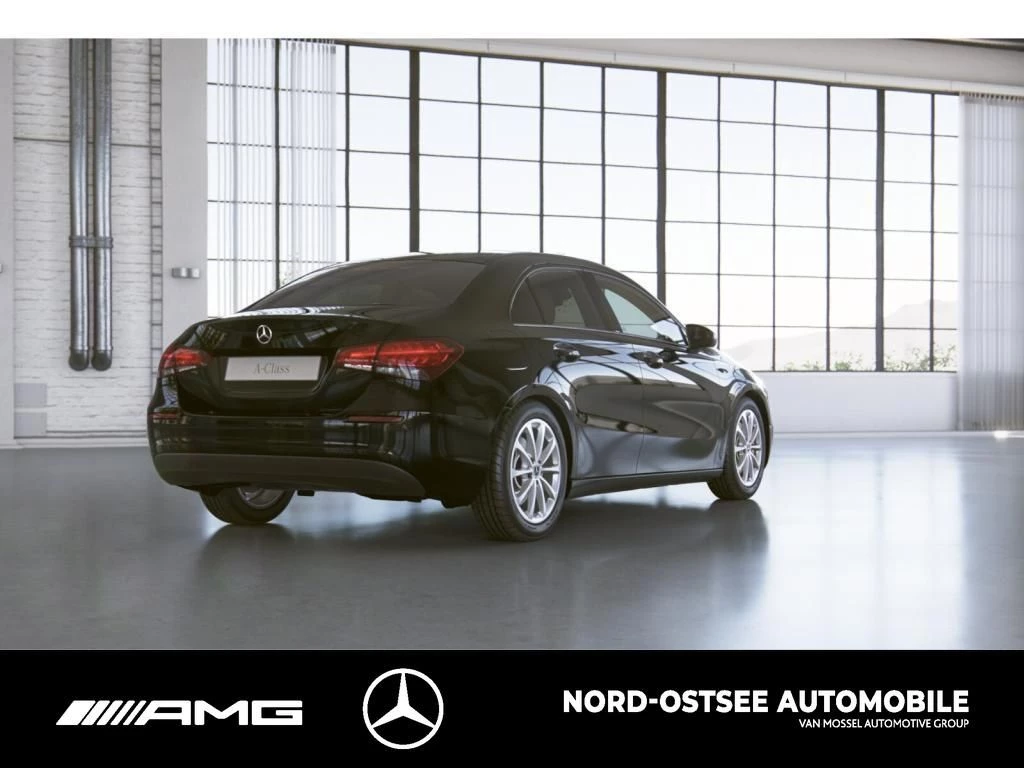 Mercedes-Benz A-Klasse 250 e SOUND PANORAMA TEMPOMAT MBUX KEYLESS