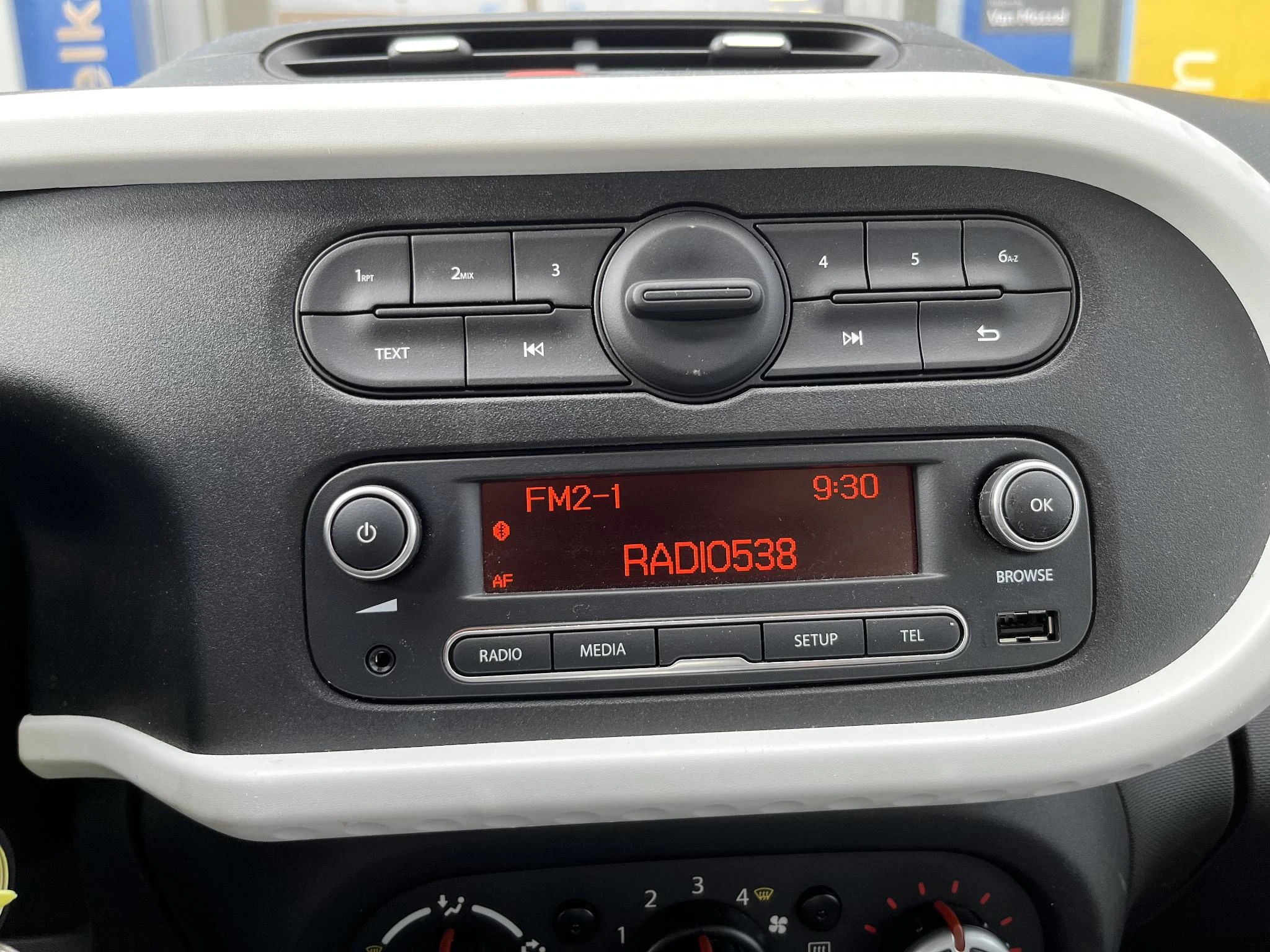 Renault-Twingo-image-20
