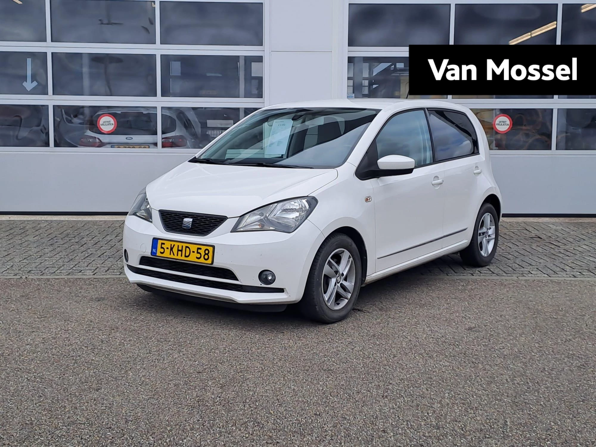 SEAT-Mii-image-0