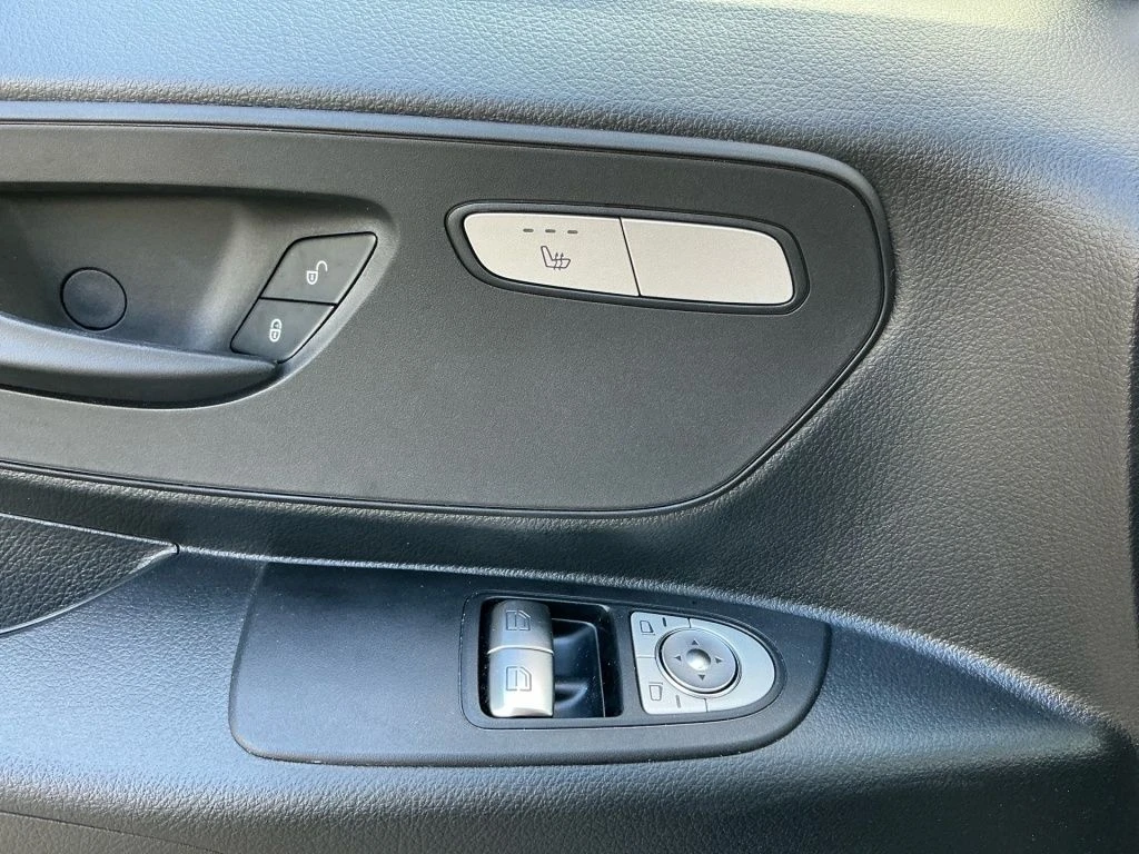 Mercedes-Benz-Vito 119-image-13