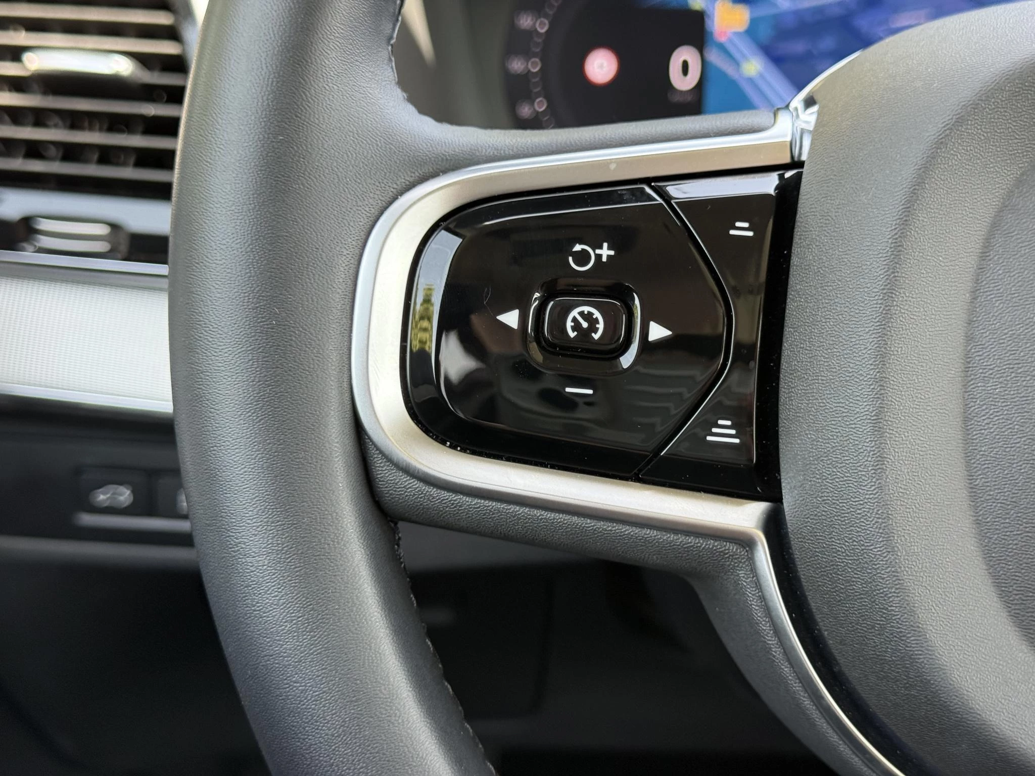 Volvo-XC90-image-37