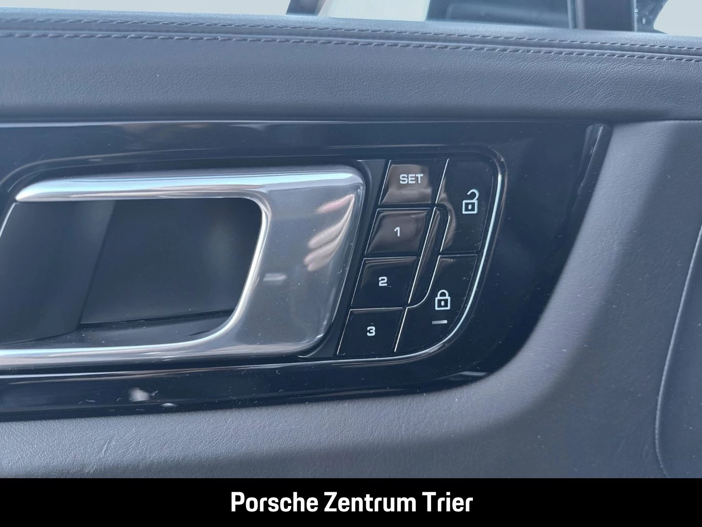 Porsche Cayenne S HA-Lenkung InnoDrive Head-Up BOSE -