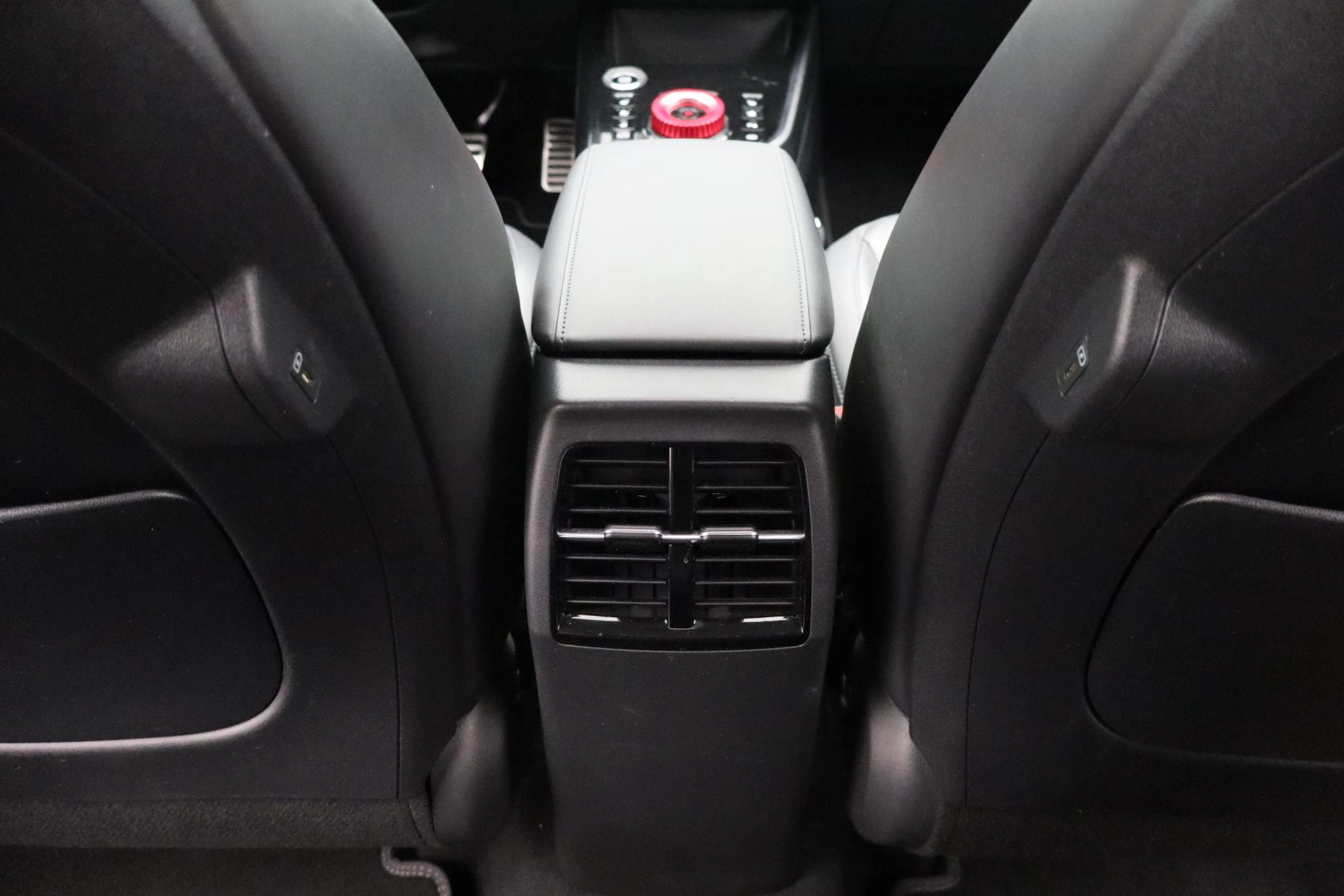 Kia-Niro-image-33