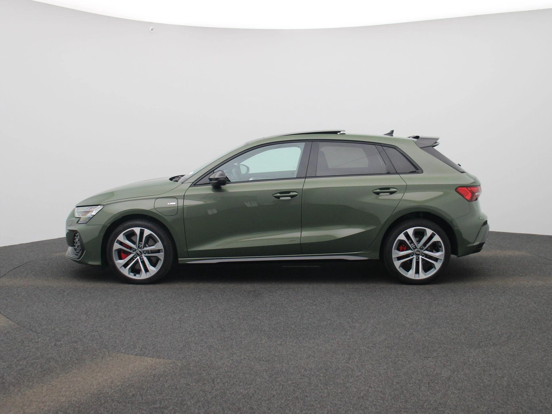Audi A3 Sportback 45 TFSI e S edition Competition 272 PK