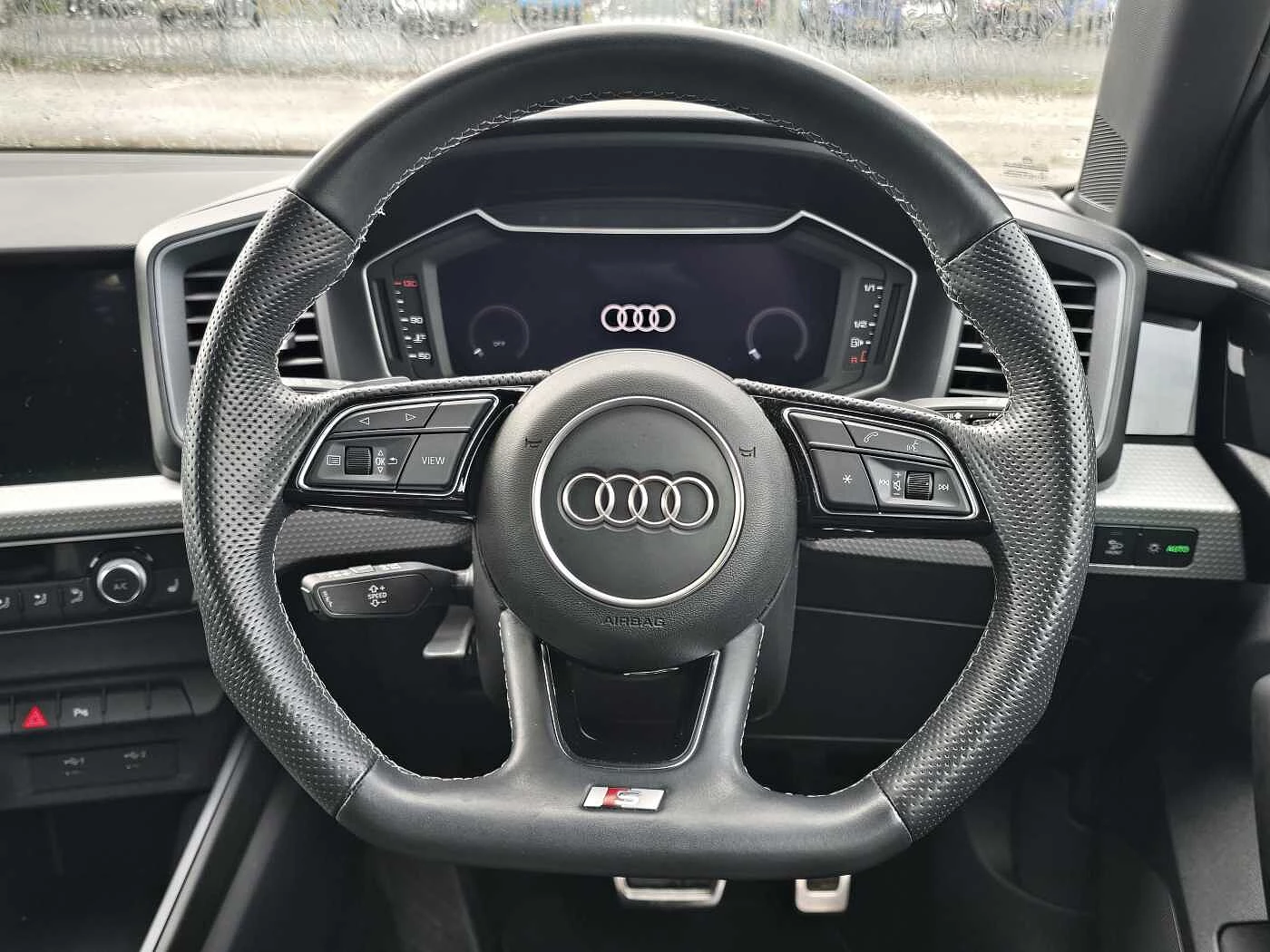 Audi-A1 Sportback-image-8