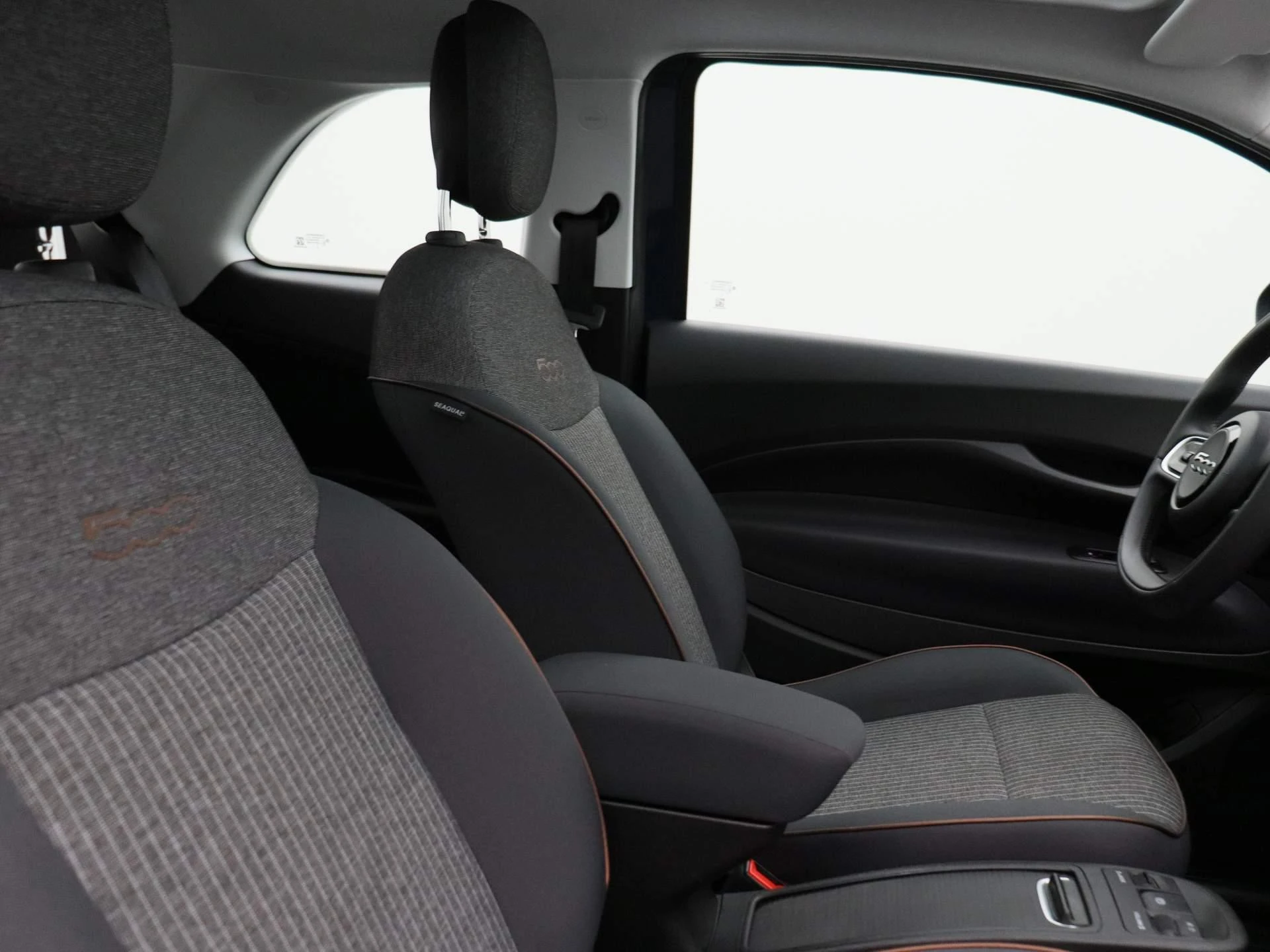 Fiat-500e-image-30