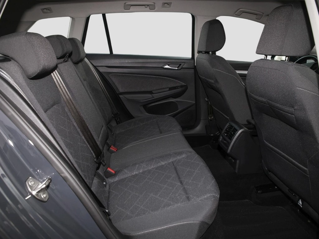 Volkswagen Golf VIII Variant 1,5 eTSI DSG Life,AHK,LED,ACC Lenkrad/Sitzheizung,Climatronic,App Connect