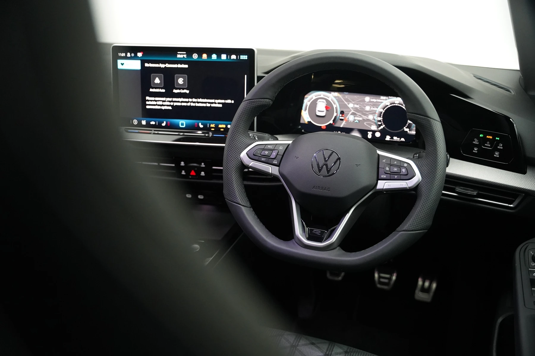 Volkswagen-Golf-image-7