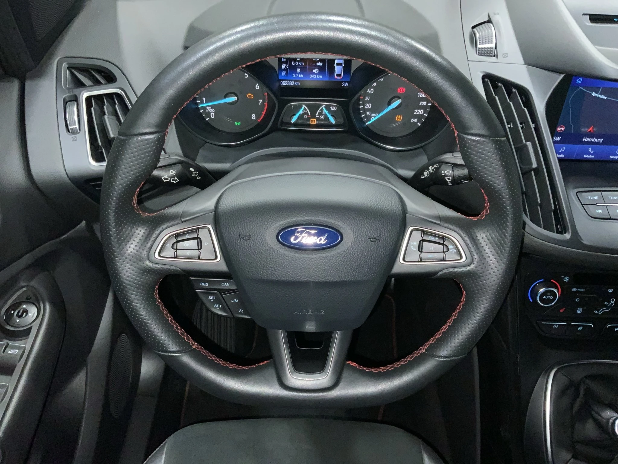 Ford Kuga 1.5 EcoBoost ST-Line 4x2 | GJR | Winter-Paket