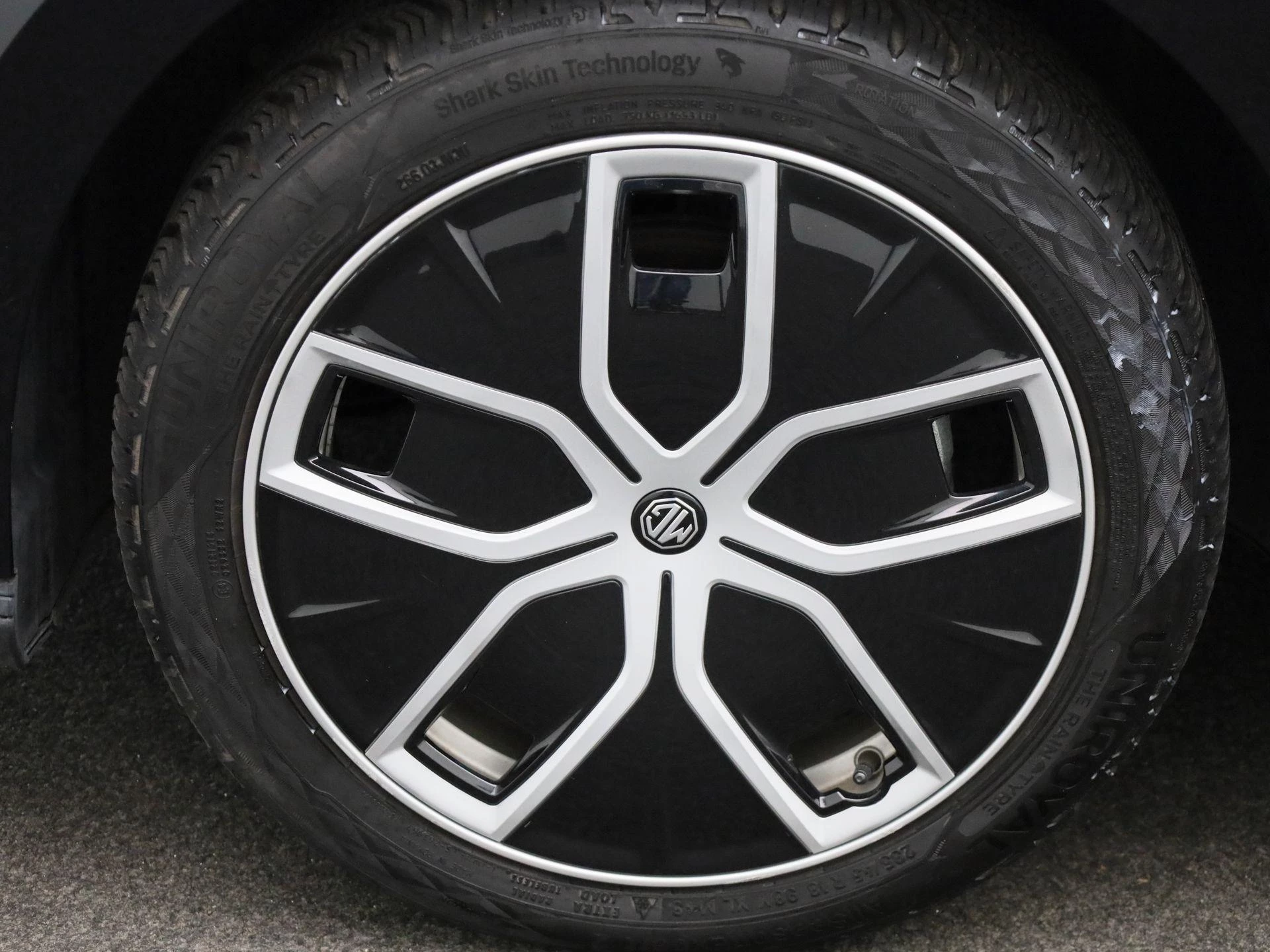 MG MG4 Luxury Long Range 64 Kwh