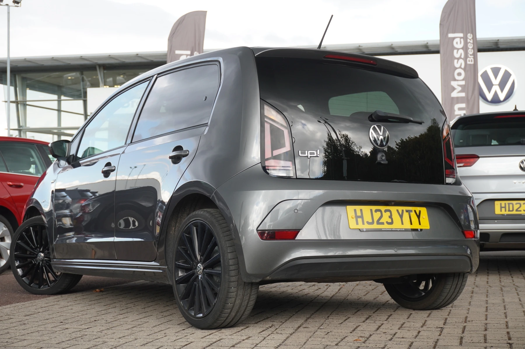 Volkswagen-up!-image-2