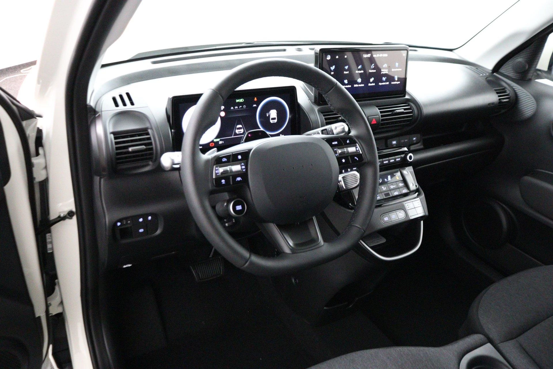 Hyundai-Inster-image-13