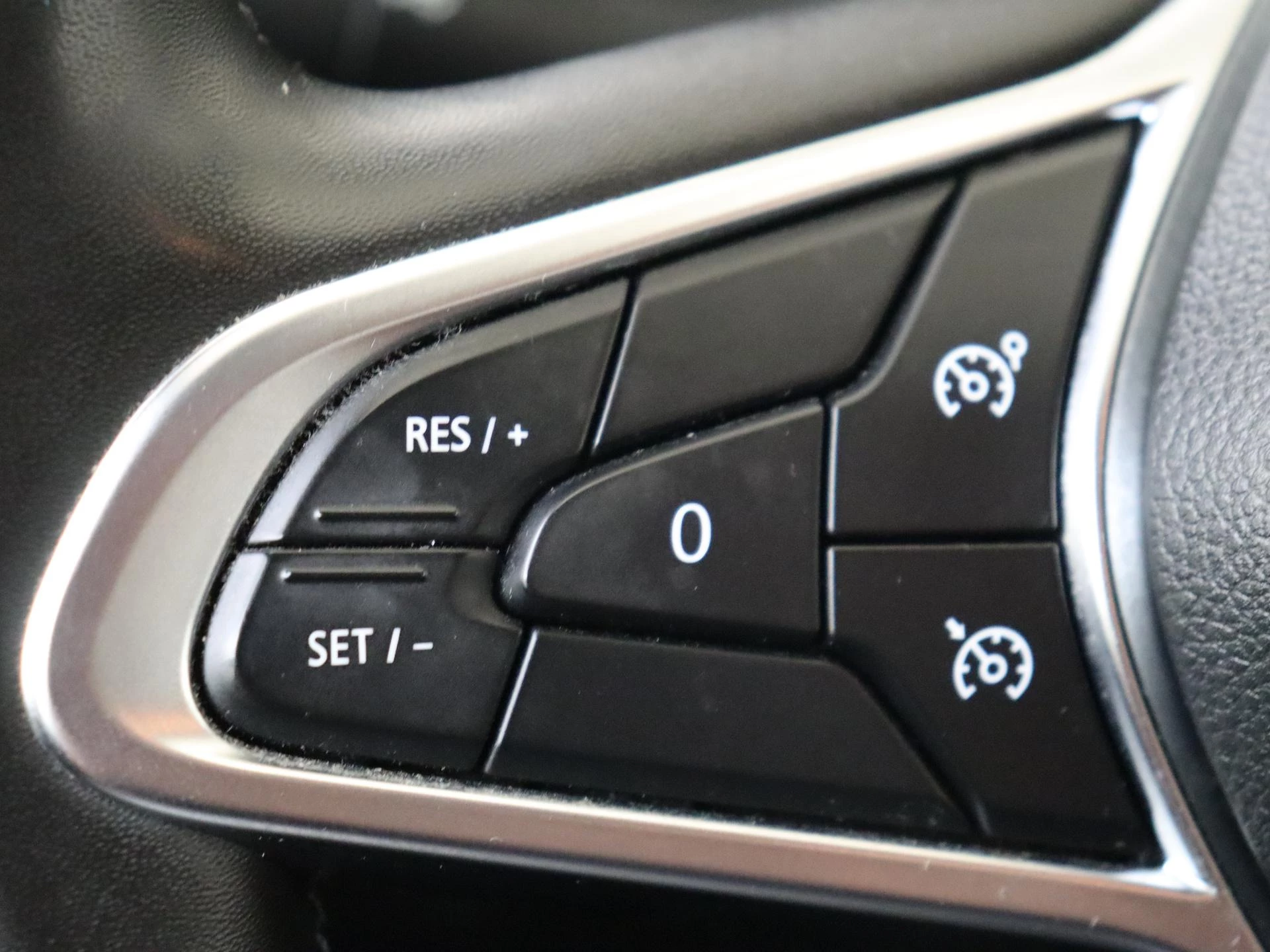 Renault-Captur-image-16