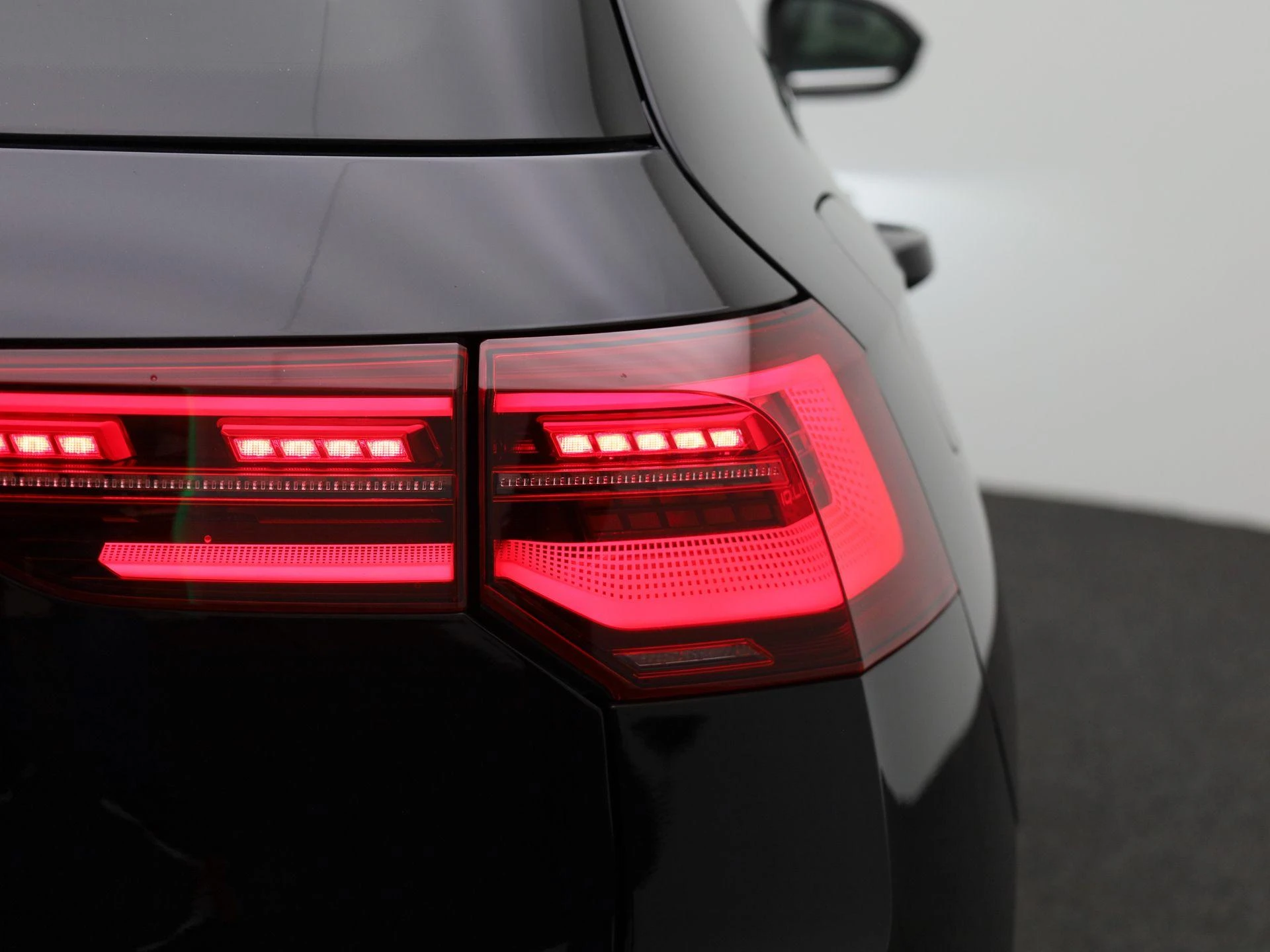 Volkswagen-Golf-image-45